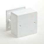 Коробка универсальная 85х85х42 IP42 для кабель-каналов Ruvinil 65015 Коробка универсальная 85х85х42 IP42 для кабель-каналов Ruvinil 65015